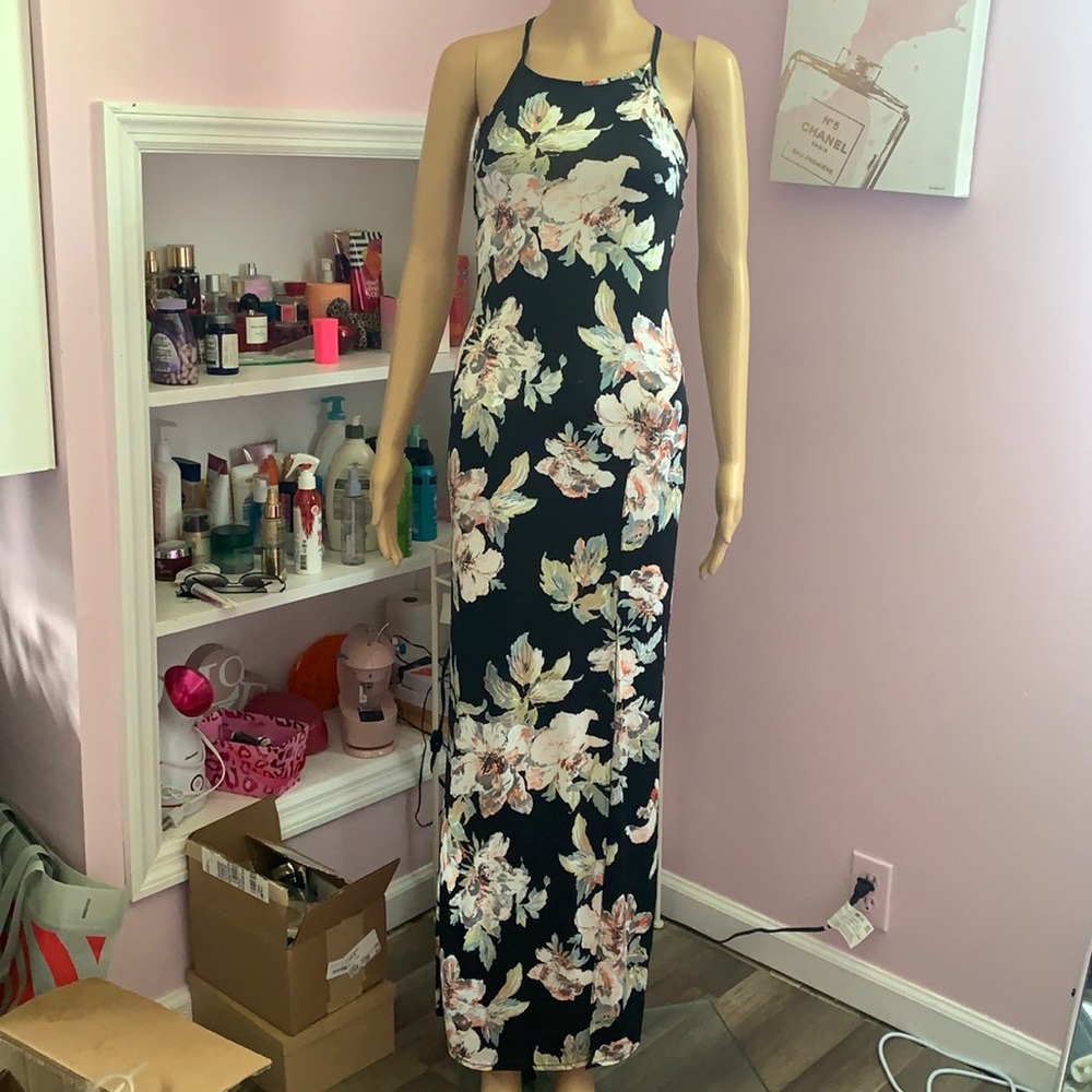 NWOT boohoo floral maxi dress